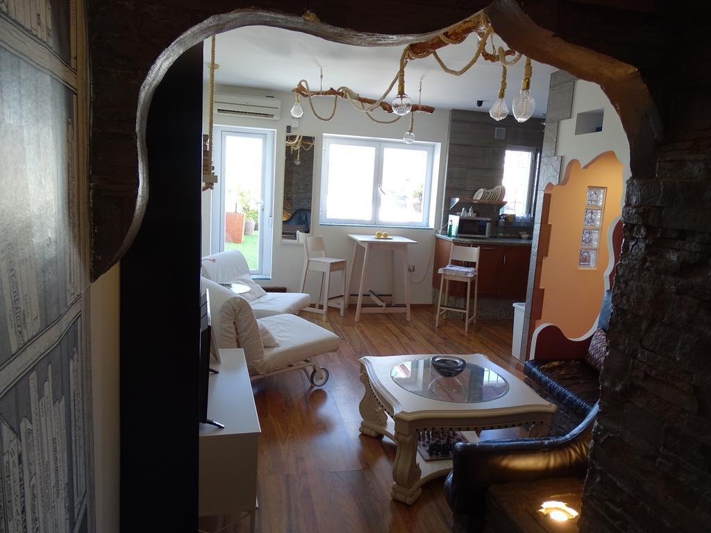Apartmán Atico77 Caces Exteriér fotografie